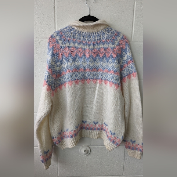 Sweet Vintage Sweater - Picture 3 of 5